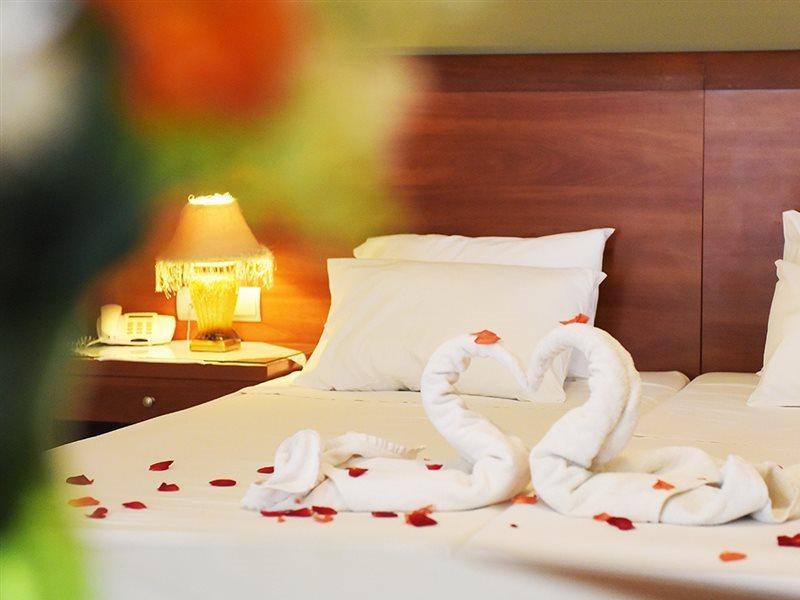 Esmeralda Hotel Kremasti  Luaran gambar