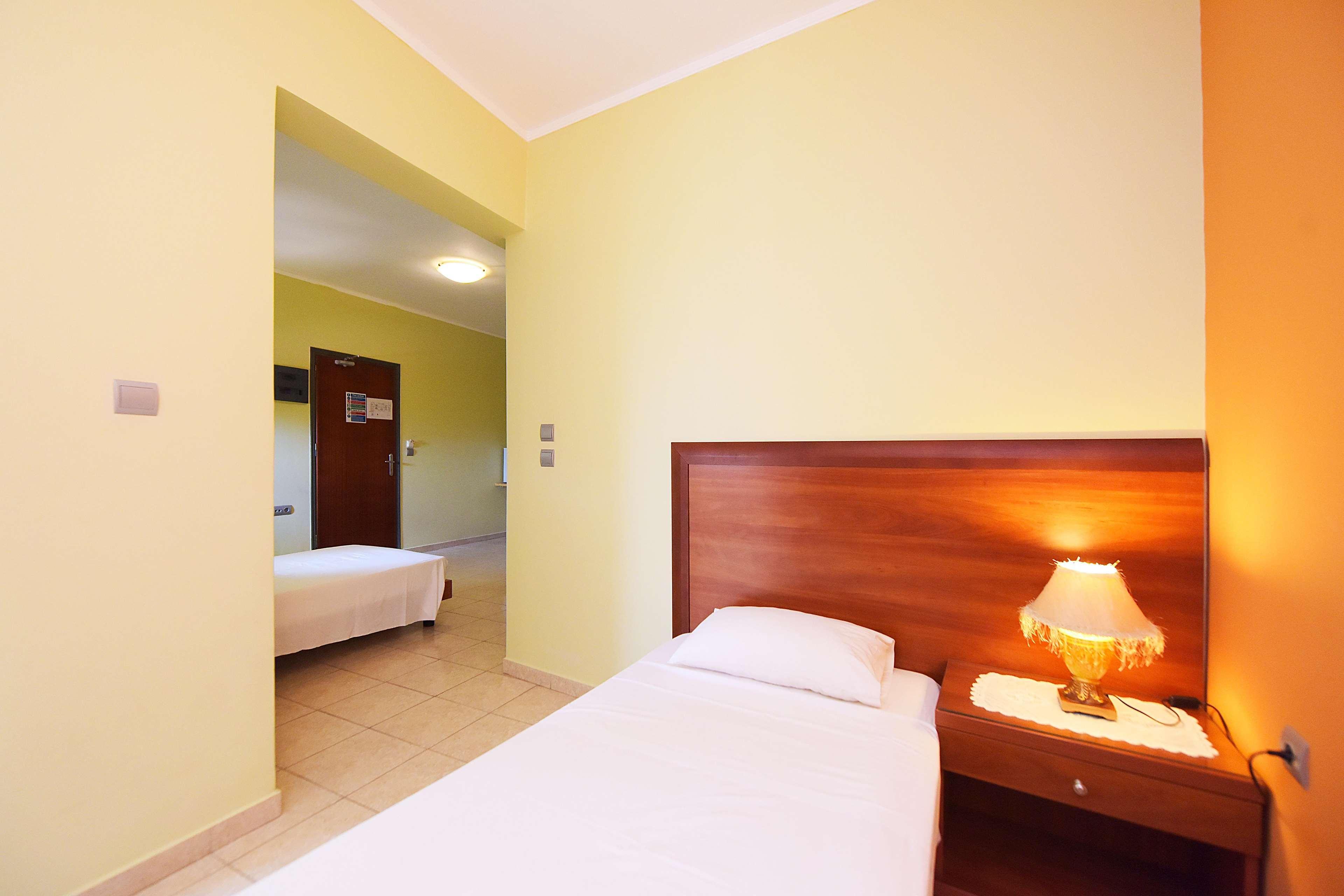 Esmeralda Hotel Kremasti  Luaran gambar